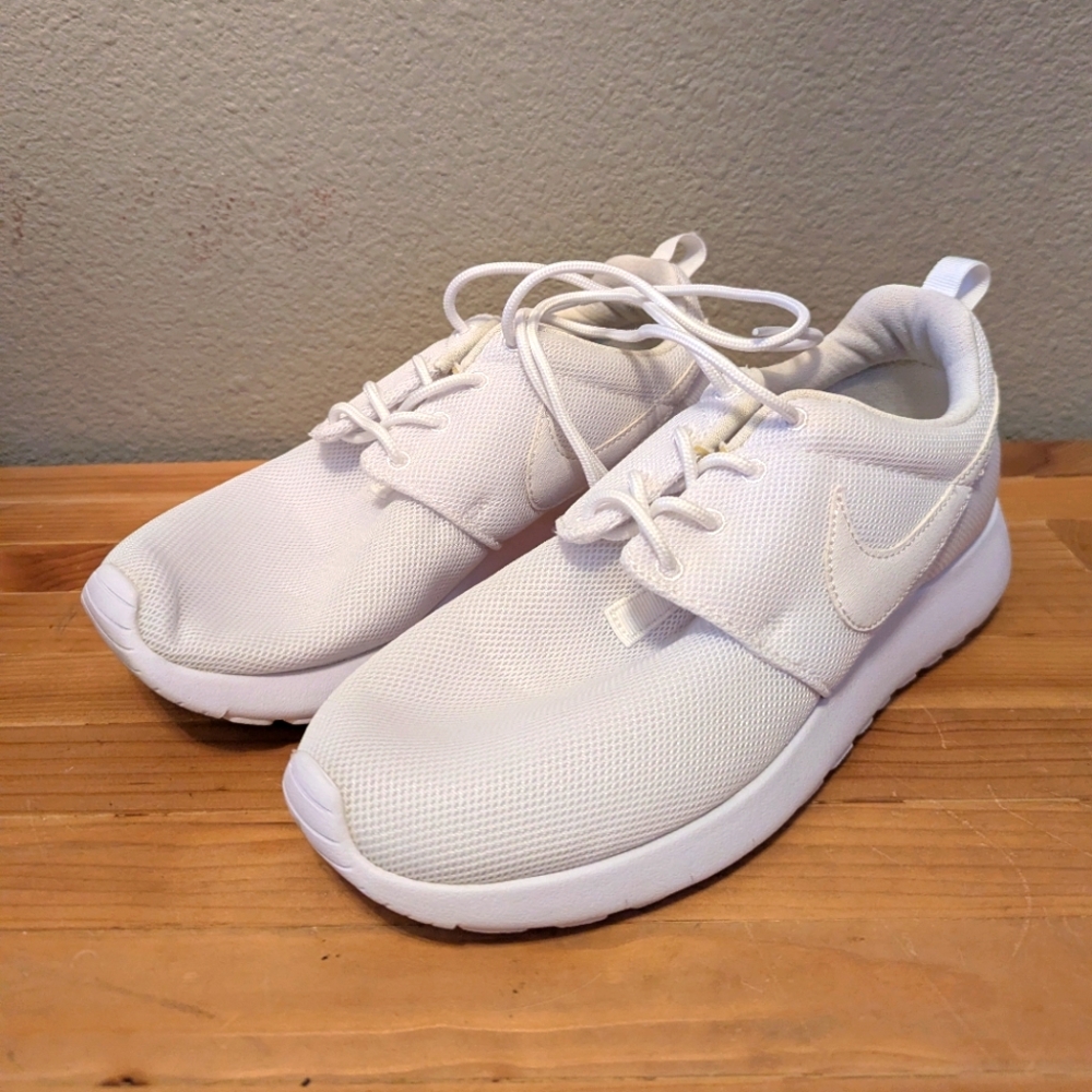 Women's Nike Roche One